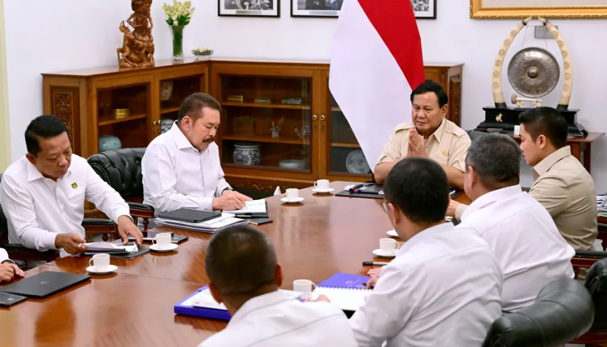 Menanti Gebrakan Prabowo Membabat Perizinan Ilegal